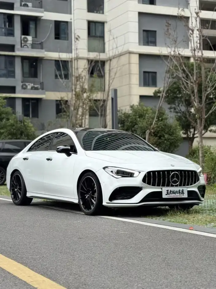Mercedes-Benz CLA AMG 2020 Model AMG CLA 35 4MATIC – фото 3