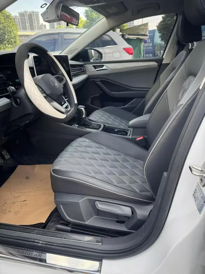 Volkswagen Sagitar 2024 Model 300TSI DSG Beyond Edition – фото 8