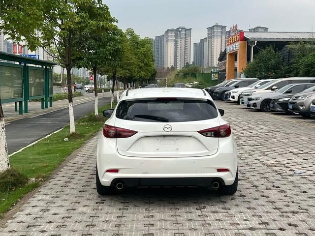 Mazda3 Axela 2017 модификация лян кузов 2.0L Automatic Luxury National V – фото 8
