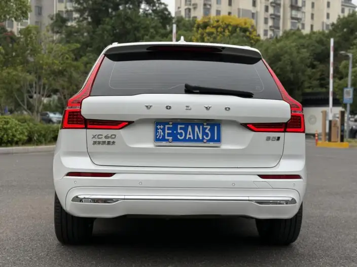 Volvo XC60 2022 Model B5 4WD Smart Range Sports Edition – фото 5