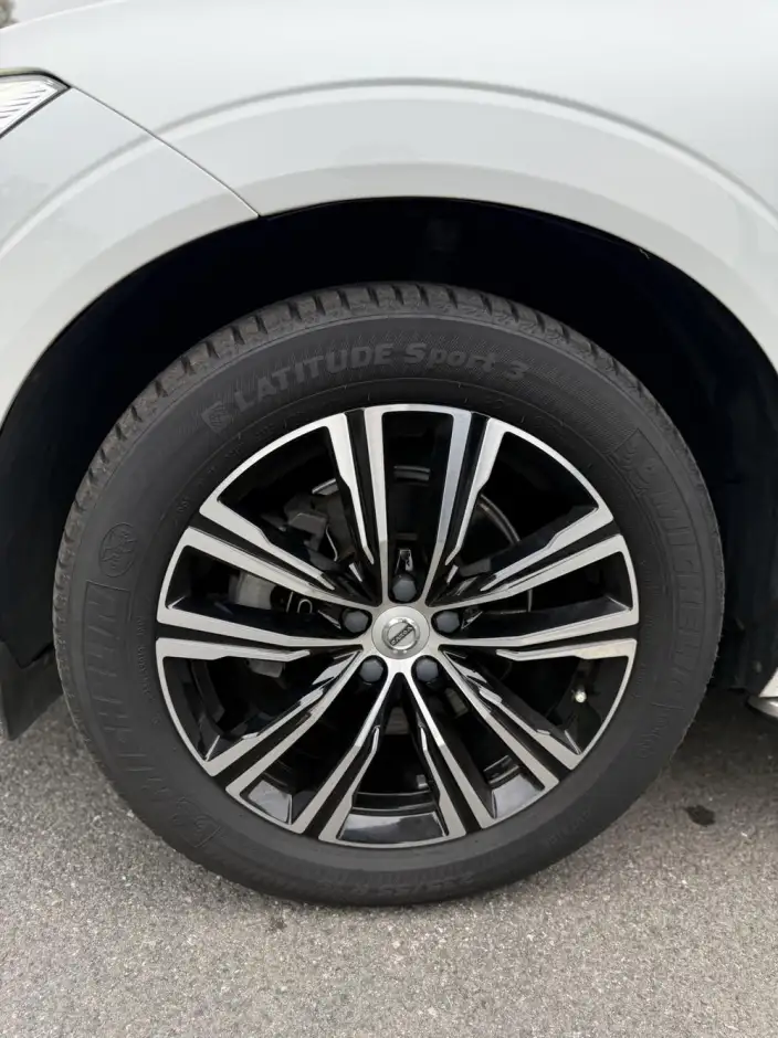 Volvo XC60 2022 Model B5 4WD Smart Range Sports Edition – фото 7
