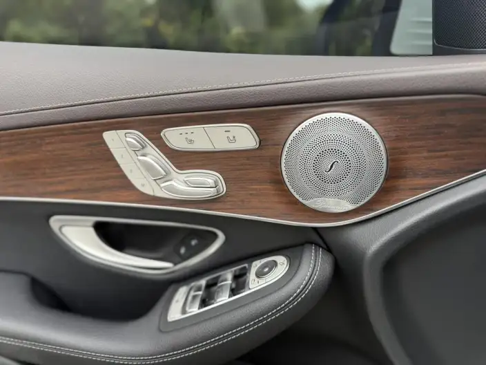 Mercedes-Benz GLC 2020 Model Facelift GLC 300 L 4MATIC Dynamic Model – фото 7