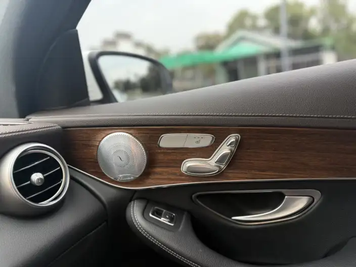 Mercedes-Benz GLC 2020 Model Facelift GLC 300 L 4MATIC Dynamic Model – фото 9