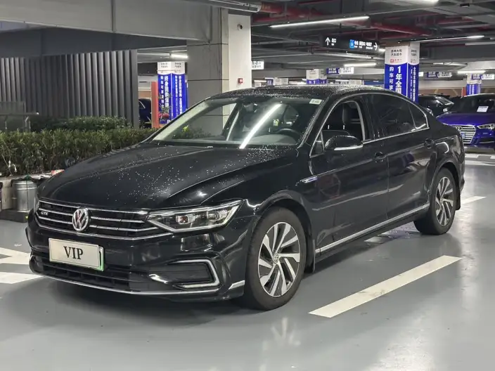 Volkswagen Magotan PHEV 2020 Model Luxury Model – фото 1