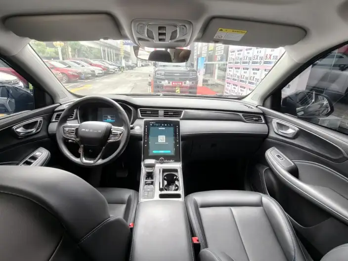 Roewe RX5 2025 Model PLUS 330TGI Automatic Trendy Zhihui Edition – фото 8