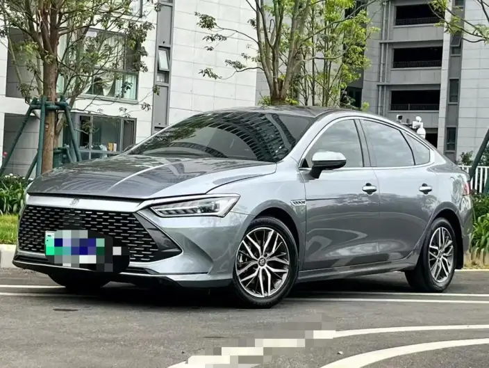 BYD Qin PLUS DM 2021 Model DM-i 55KM Noble Model – фото 10