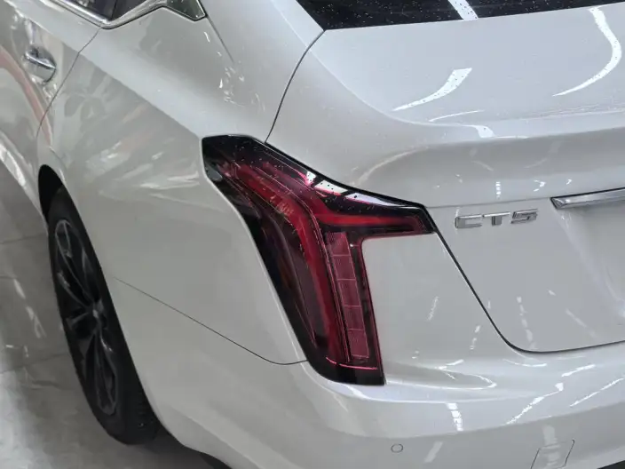 Cadillac CT5 2023 Model 28T Luxury Model Standard Edition – фото 7