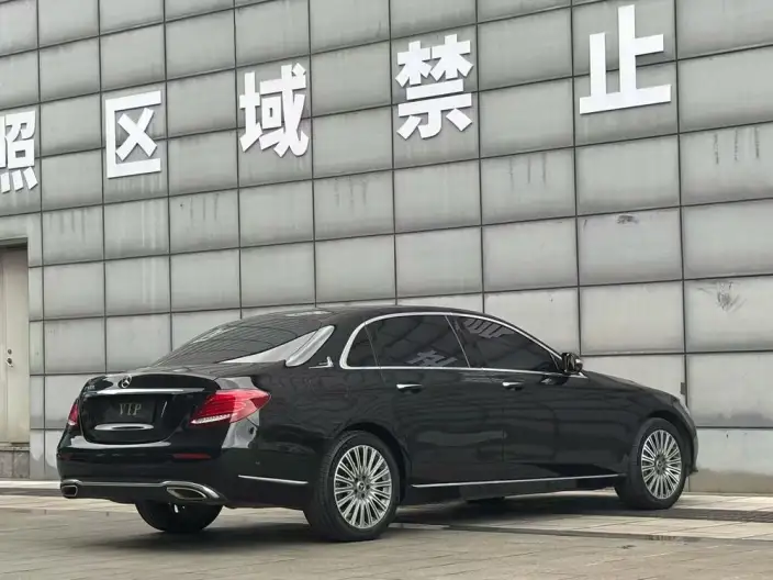 Mercedes-Benz E-Class 2020 Model E 300 L Fashion Model – фото 6