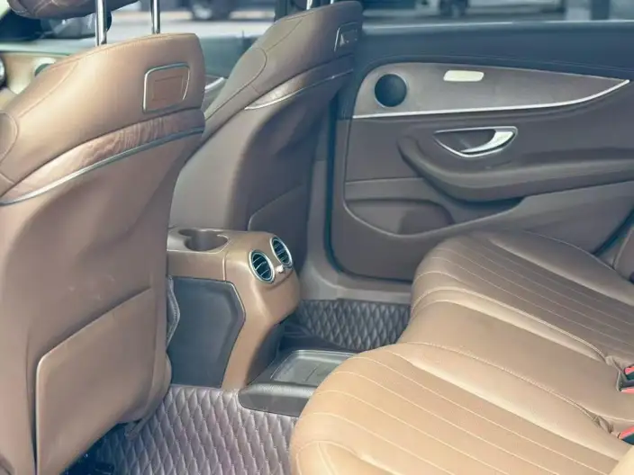 Mercedes-Benz E-Class 2020 Model E 300 L Fashion Model – фото 9