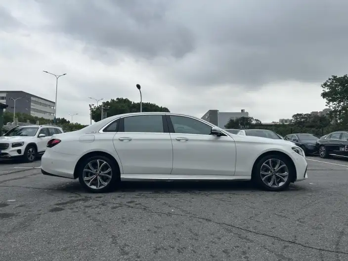 Mercedes-Benz E-Class 2021 Model E 300 L Noble Model Sports sedan – фото 7