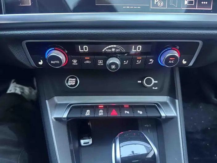 AUDI Q3 2022 Model 35 TFSI Fashion Dynamic Model – фото 9
