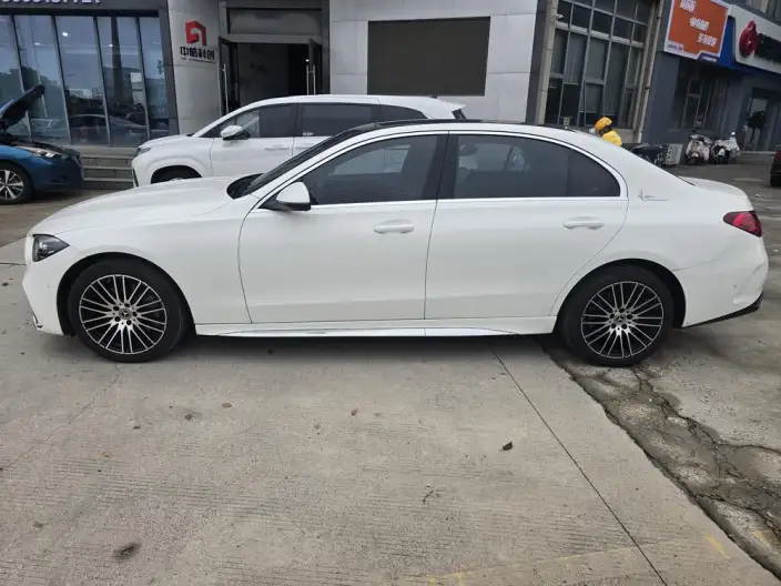 Mercedes-Benz C-Class 2022 Model Facelift C 260 L Sports Edition – фото 3