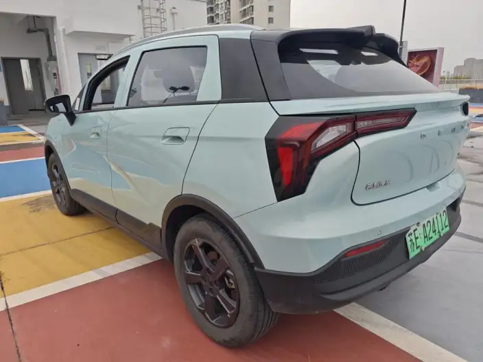 Geely Geometry E Firefly 2024 Model 301KM Xingguang – фото 4