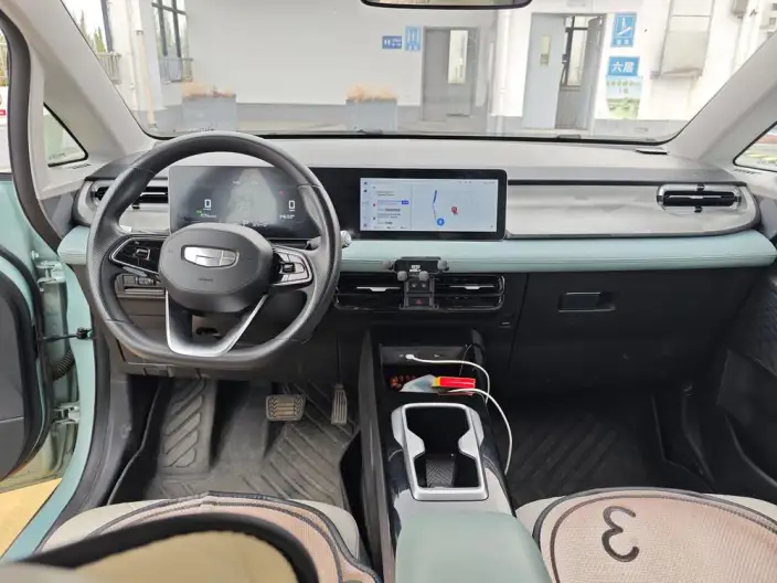 Geely Geometry E Firefly 2024 Model 301KM Xingguang – фото 7