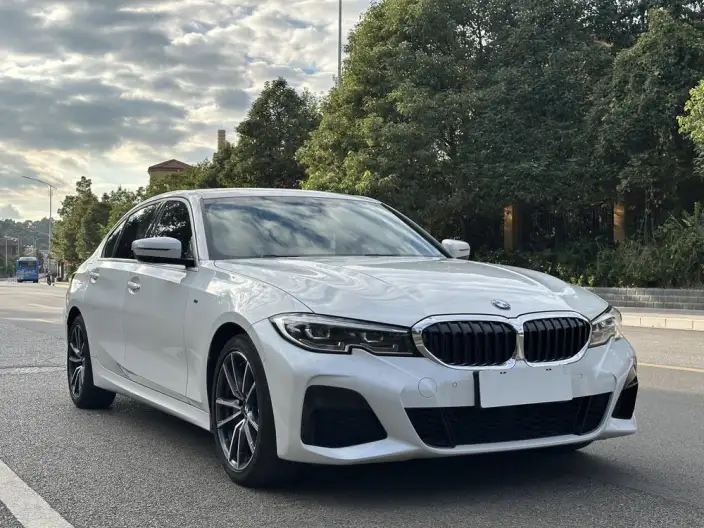 BMW 3 Series 2020 Model Facelift 325Li First Edition Edition – фото 3