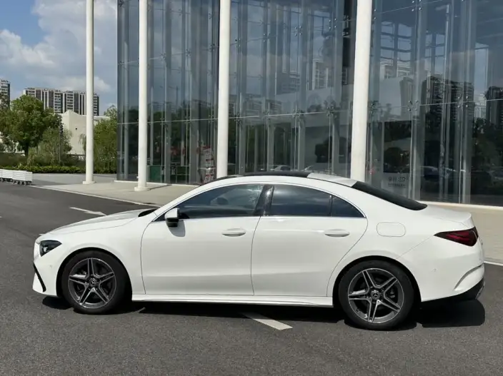 Mercedes-Benz CLA Imported 2024 Model CLA 200 Four-door Coupe – фото 4