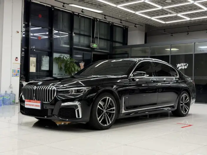 BMW 7 Series 2021 Model 730Li M Sports Set – фото 1