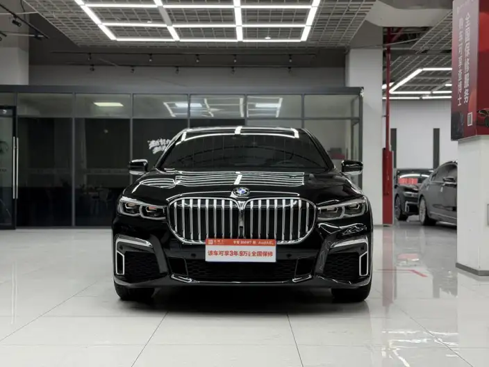 BMW 7 Series 2021 Model 730Li M Sports Set – фото 2