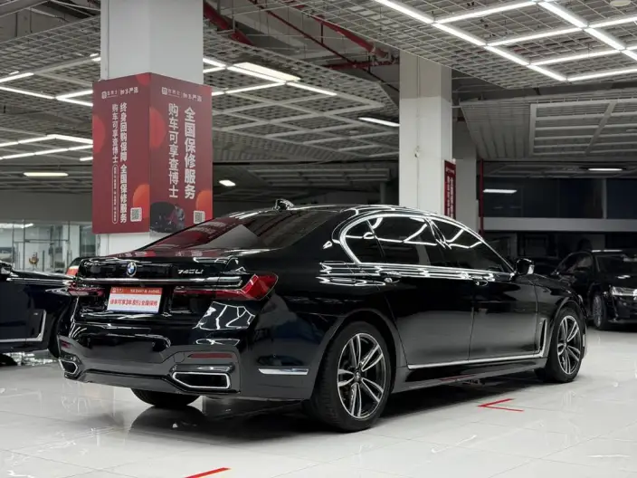BMW 7 Series 2021 Model 730Li M Sports Set – фото 6