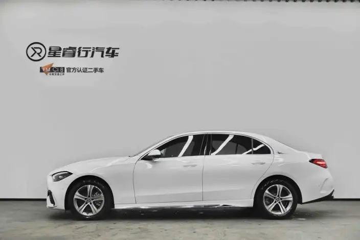 Mercedes-Benz C-Class 2022 Model C 200 L Sports Edition – фото 3