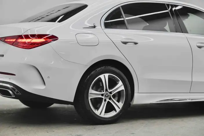 Mercedes-Benz C-Class 2022 Model C 200 L Sports Edition – фото 8