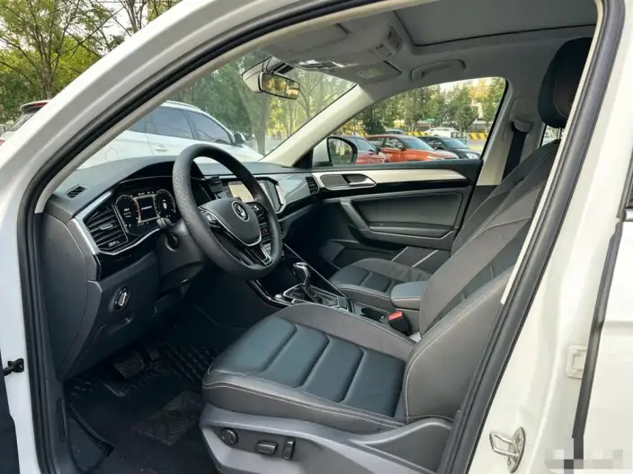 Volkswagen Tayron 2022 Model 330TSI 2WD Luxury Zhilian Edition Plus – фото 8