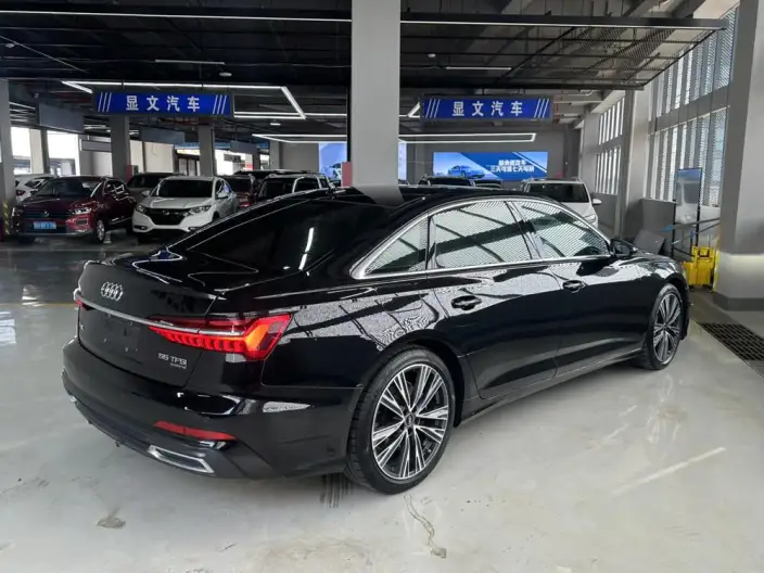 Audi A6L 2022 Model 55 TFSI quattro Exclusive Dynamic Model – фото 6