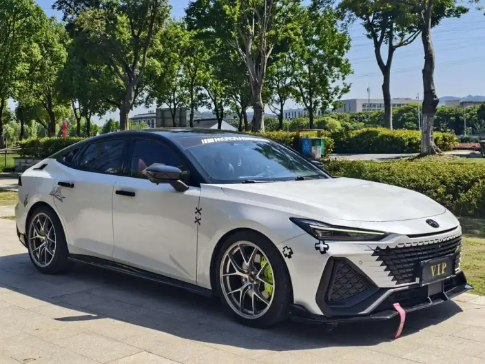 Changan UNI-V 2023 Model 1.5T Sports Edition – фото 3