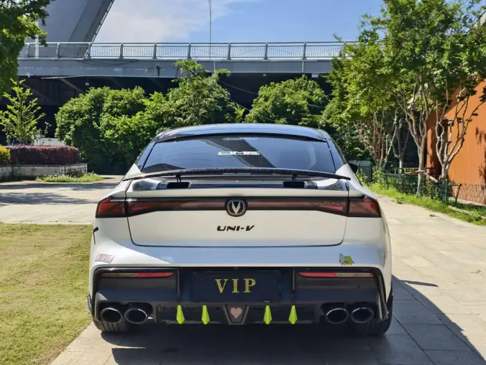Changan UNI-V 2023 Model 1.5T Sports Edition – фото 5