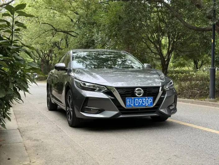 Nissan Sylphy 2022 Model 1.6L XL CVT Yuexiang Edition – фото 3