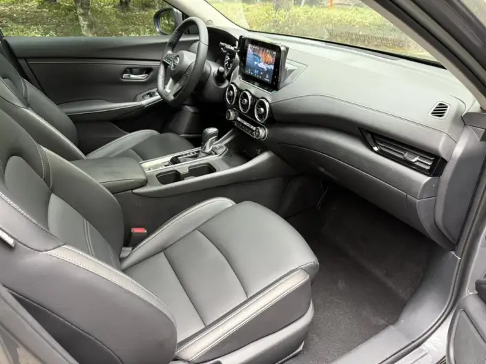 Nissan Sylphy 2022 Model 1.6L XL CVT Yuexiang Edition – фото 8