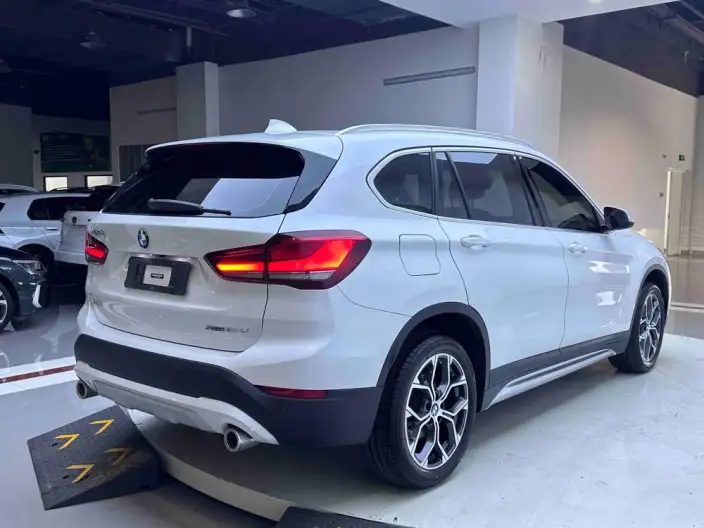 BMW X1 2022 Model sDrive20Li Exclusive Model – фото 6
