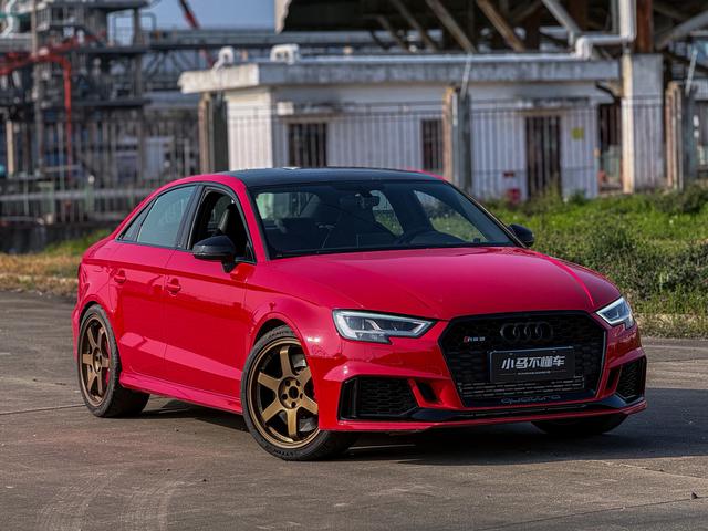 Audi RS 3 2017 модификация RS 3 2.5T Limousine – фото 3