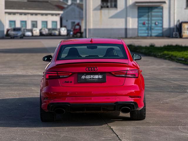 Audi RS 3 2017 модификация RS 3 2.5T Limousine – фото 17