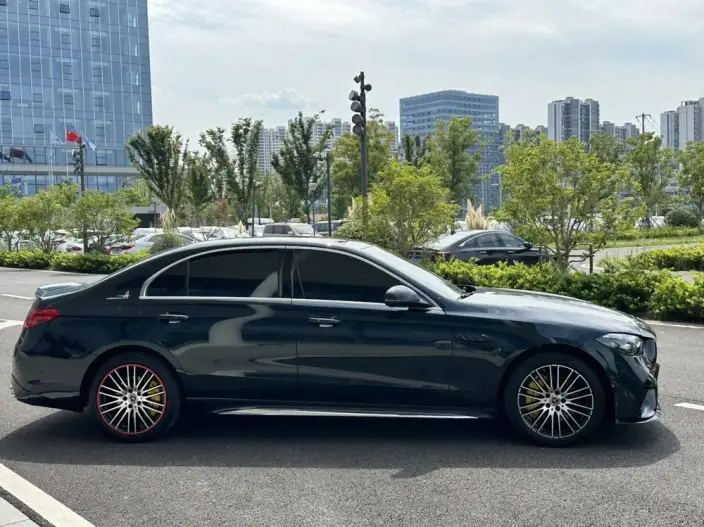 Mercedes-Benz C-Class 2024 Model C 260 L Sports Edition – фото 8