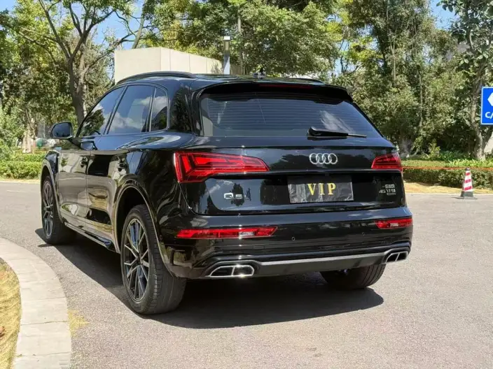 Audi Q5L 2024 Model 45TFSI Luxury Dynamic Model – фото 4