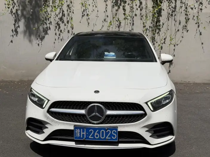 Mercedes-Benz A-class 2021 Model A 200 L Sports sedan Fashion Edition – фото 2