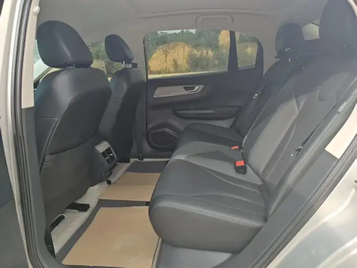 Hongqi E-QM5 2023 Model 620KM PLUS Edition – фото 9