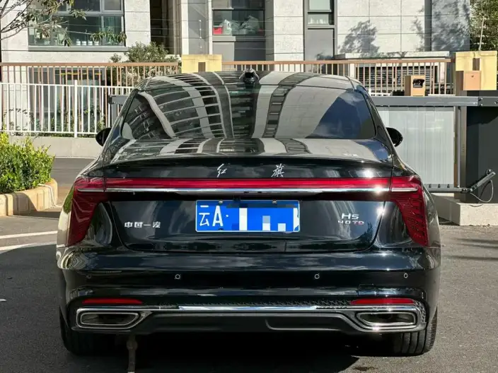 Hongqi H5 2023 Model 2.0T Automatic Flag Enjoy Edition – фото 4