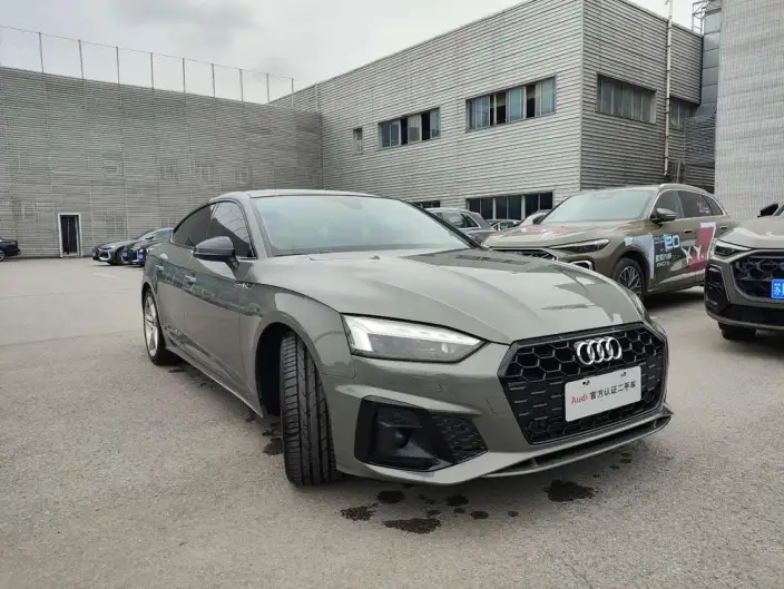 Audi A5 2025 Model Sportback Collector Edition Edition 40 TFSI Fashion Dynamic Model – фото 3