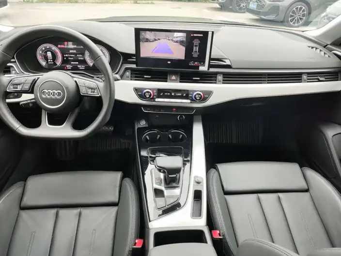 Audi A5 2025 Model Sportback Collector Edition Edition 40 TFSI Fashion Dynamic Model – фото 8
