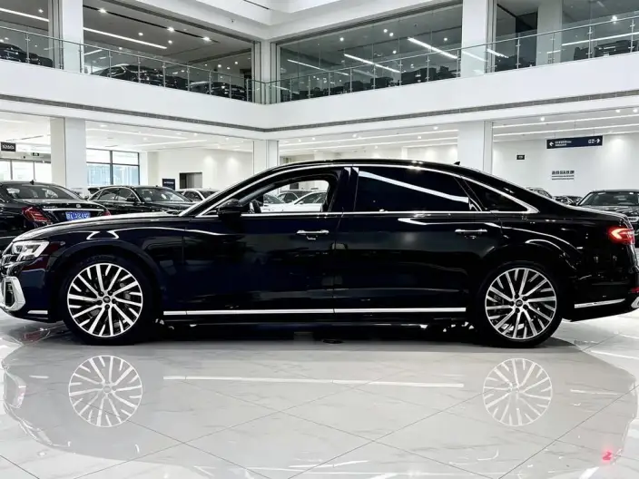 Audi A8 2023 Model A8L 55 TFSI quattro Flagship Model – фото 3
