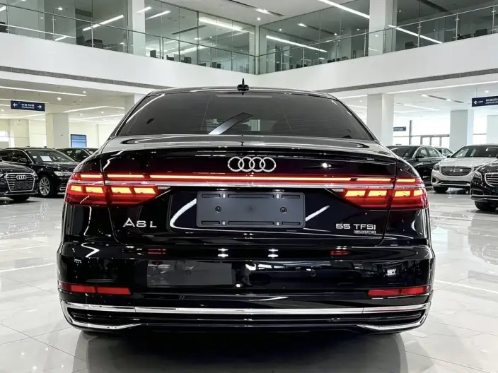Audi A8 2023 Model A8L 55 TFSI quattro Flagship Model – фото 4