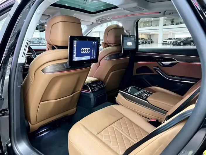 Audi A8 2023 Model A8L 55 TFSI quattro Flagship Model – фото 9
