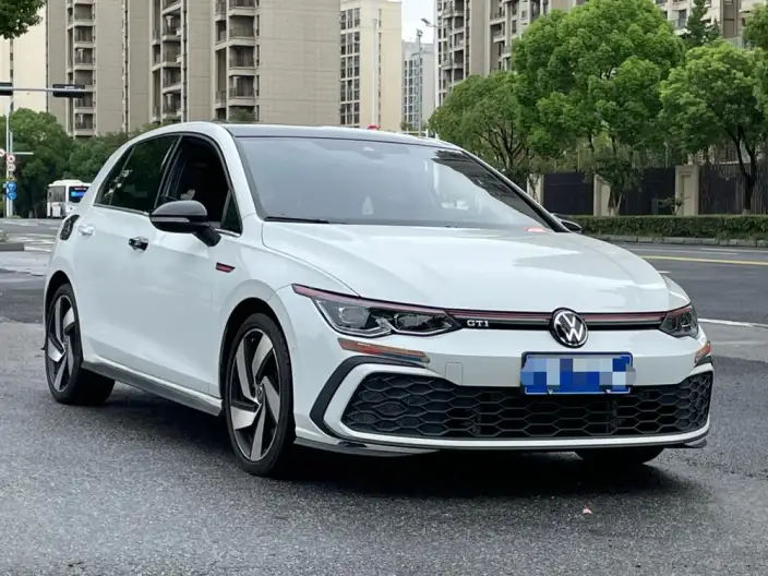 Volkswagen Golf GTI 2021 Model 380TSI DSG GTI – фото 3