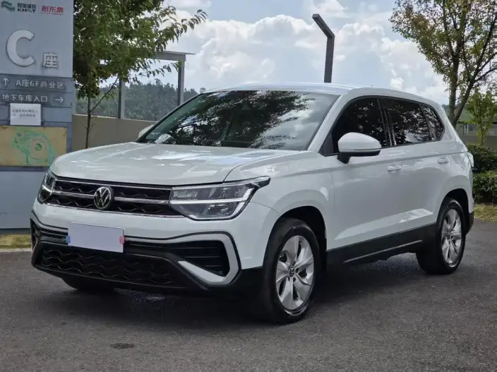 Volkswagen Tharu 2024 Model 300TSI 2WD Crescent Moon Edition – фото 1