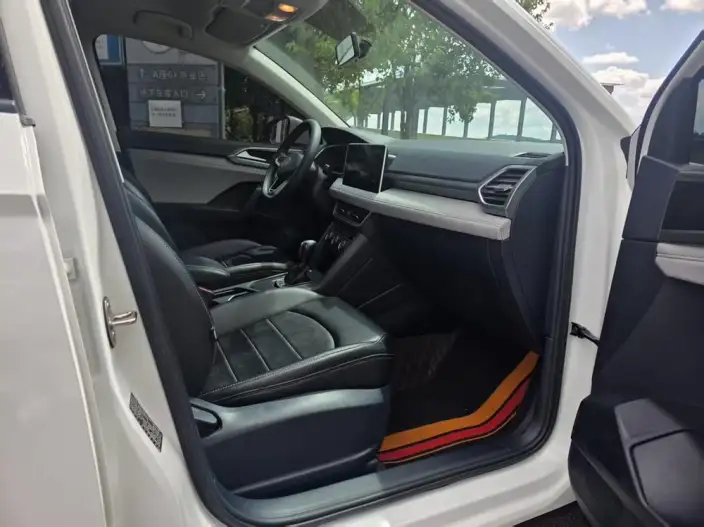 Volkswagen Tharu 2024 Model 300TSI 2WD Crescent Moon Edition – фото 8