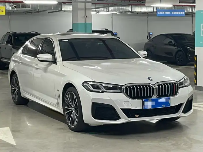BMW 5 Series 2022 Model Facelift II 530Li Leading Model M Sports Set – фото 3