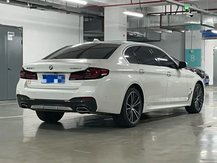 BMW 5 Series 2022 Model Facelift II 530Li Leading Model M Sports Set – фото 6