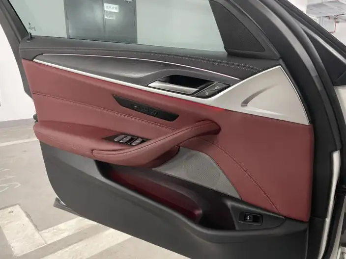 BMW 5 Series 2022 Model Facelift II 530Li Leading Model M Sports Set – фото 8